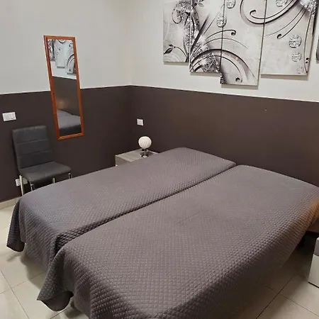 Casa Marta Apartment *